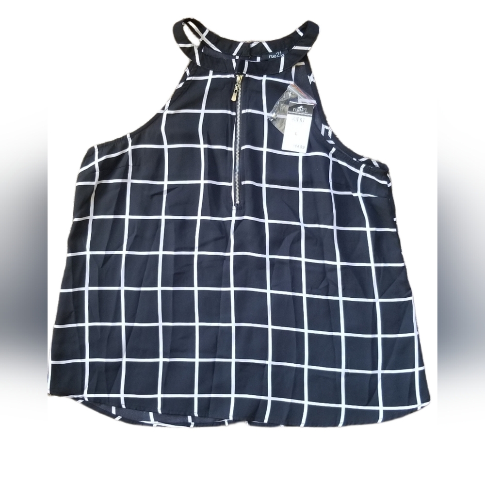 NWT Rue 21 Womens Large Blouse Black & White Geometric Design Classic Relaxed
